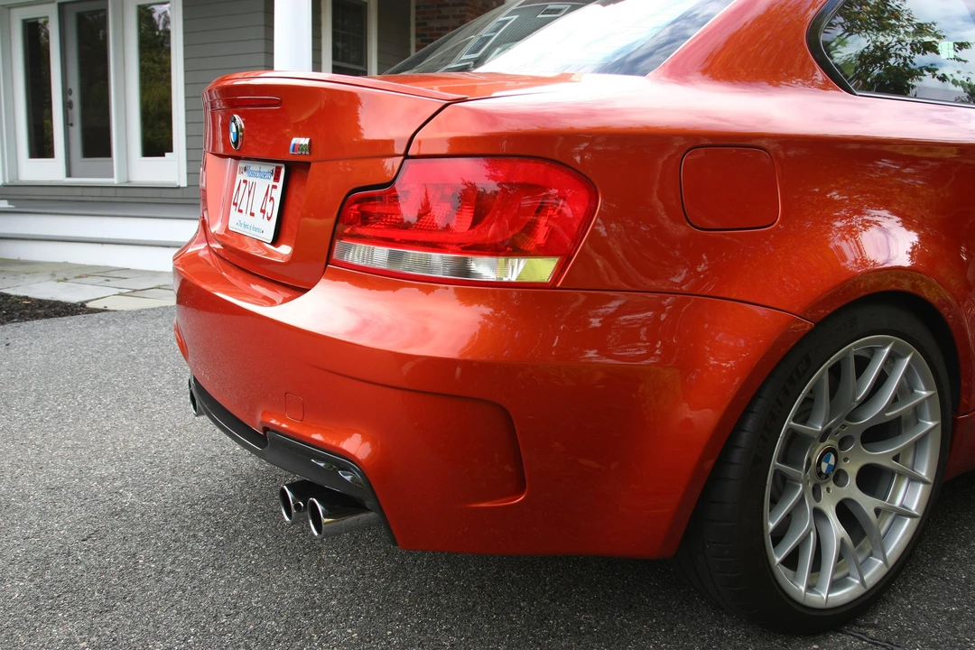2011 BMW 1M - Image 30 of 31