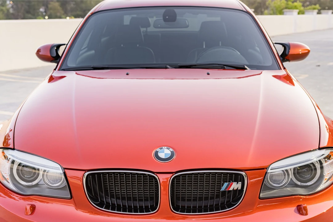2011 BMW 1M - Image 18 of 31