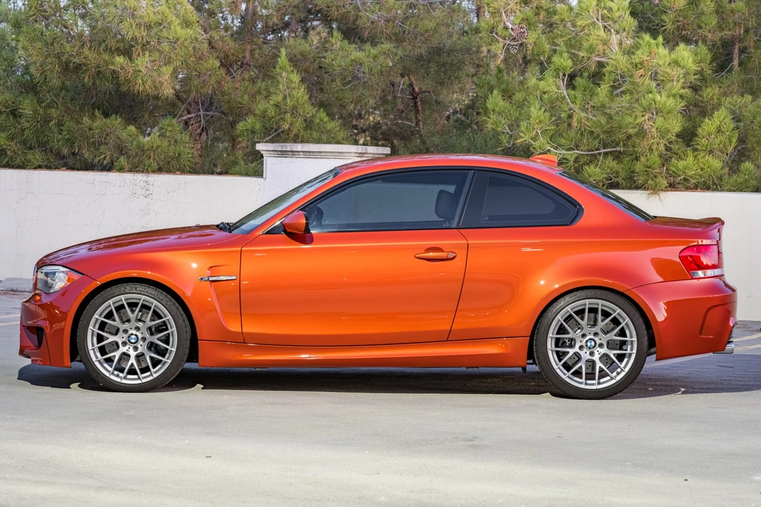 2011 BMW 1M - Image 12 of 31