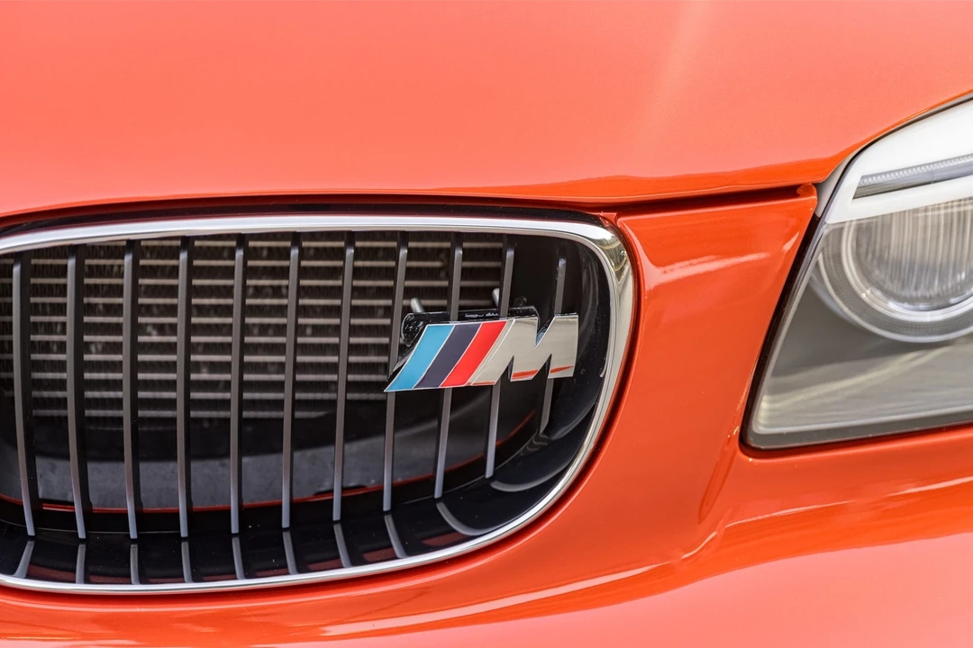 2011 BMW 1M - Image 19 of 31