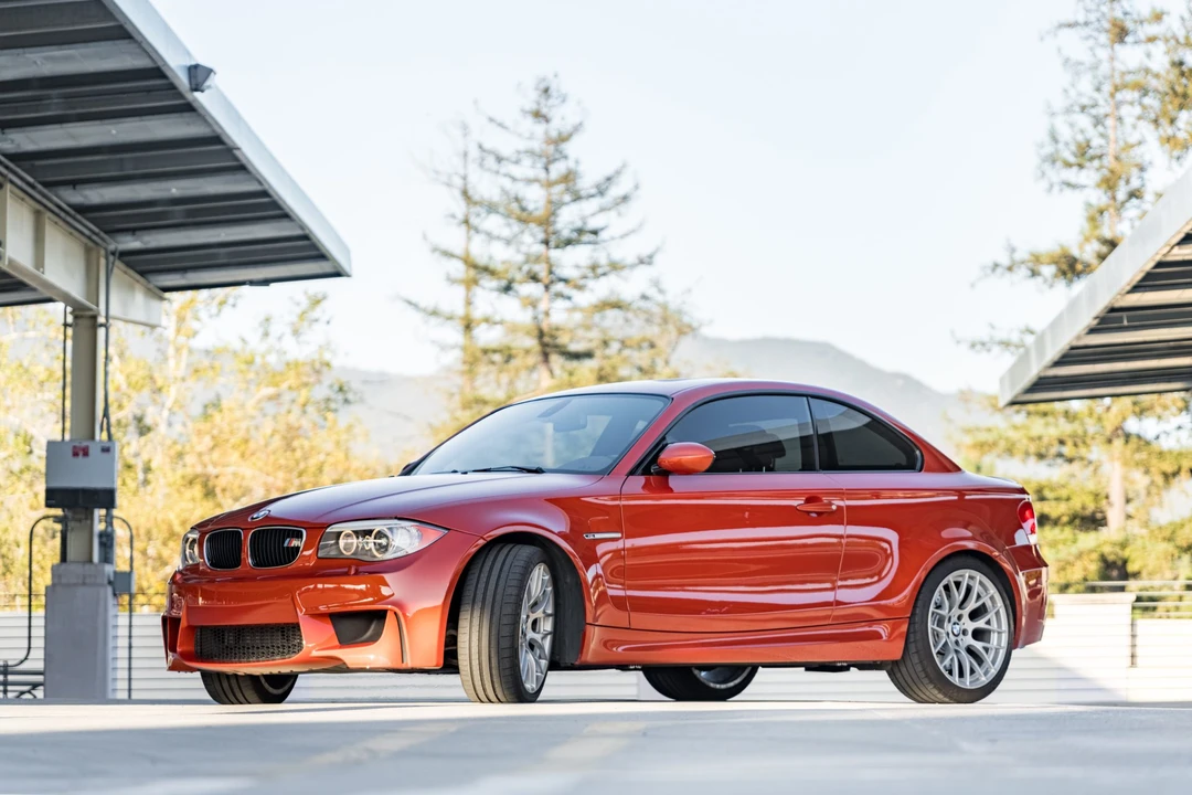 2011 BMW 1M - Image 2 of 31