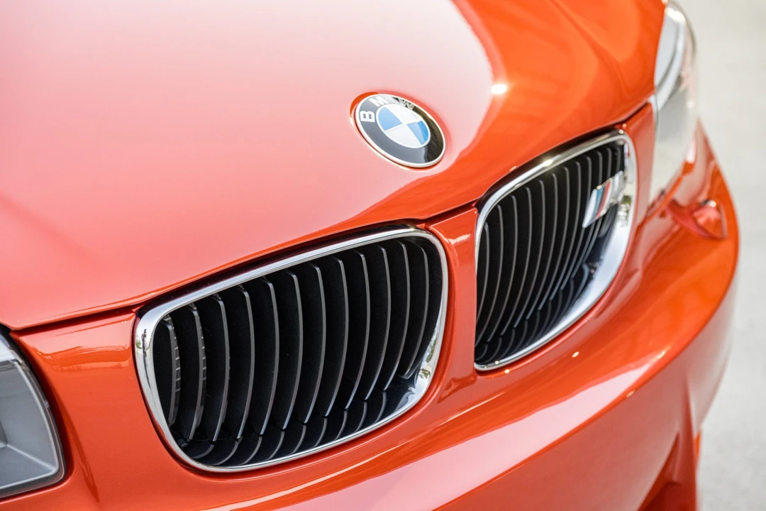 2011 BMW 1M - Image 17 of 31