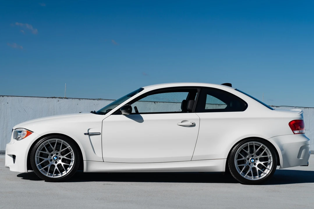 2011 BMW 1M - Image 6 of 31