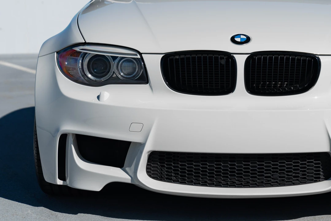 2011 BMW 1M - Image 9 of 31
