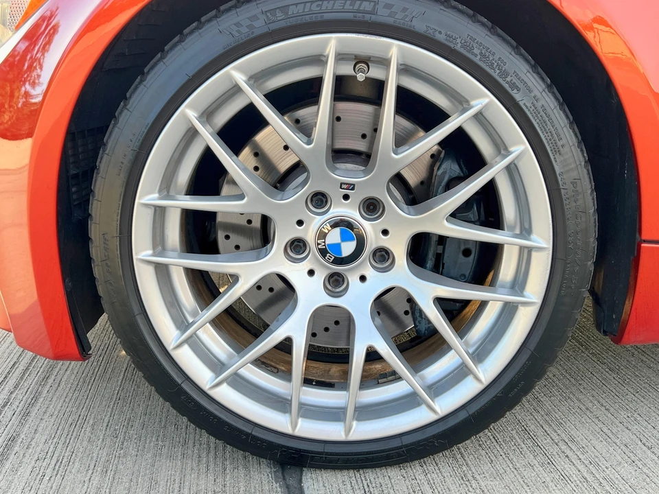 2011 BMW 1M - Image 23 of 31