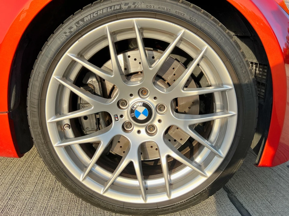 2011 BMW 1M - Image 25 of 31