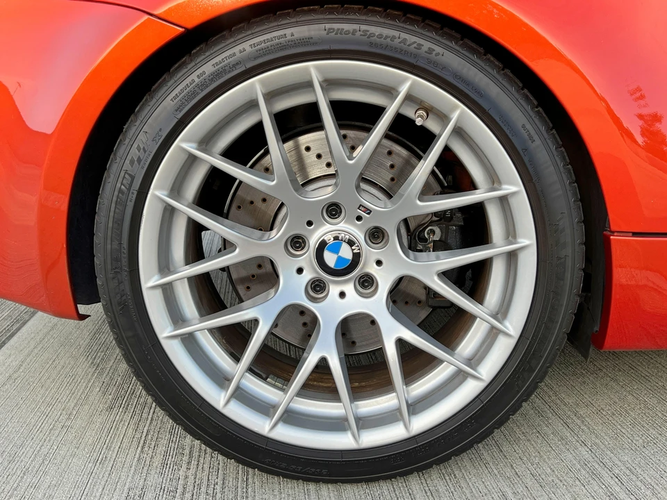 2011 BMW 1M - Image 26 of 31