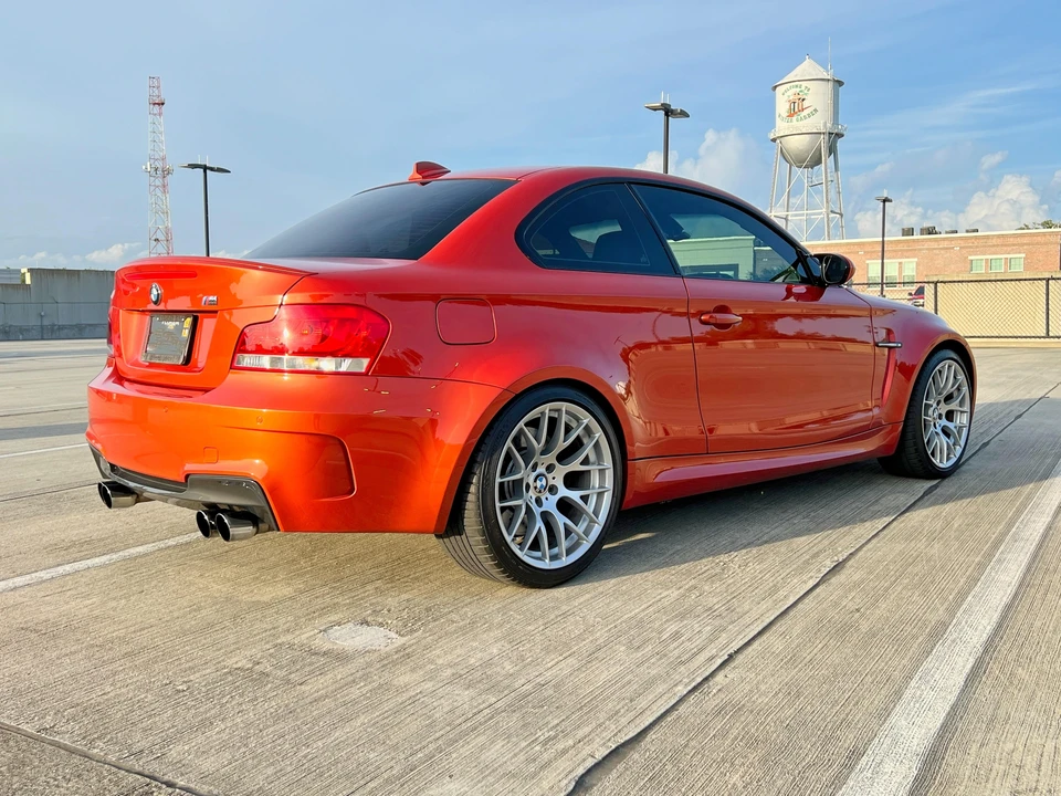2011 BMW 1M - Image 10 of 31