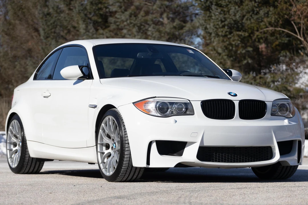 2011 BMW 1M - Image 14 of 31