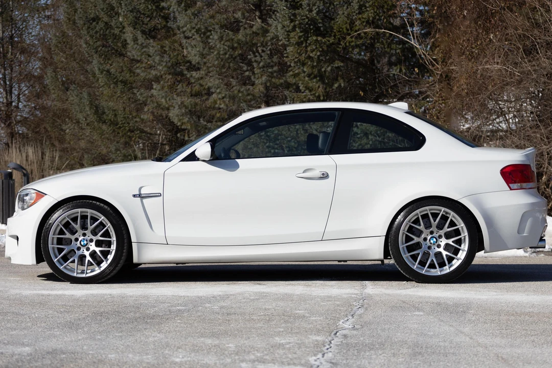 2011 BMW 1M - Image 9 of 31