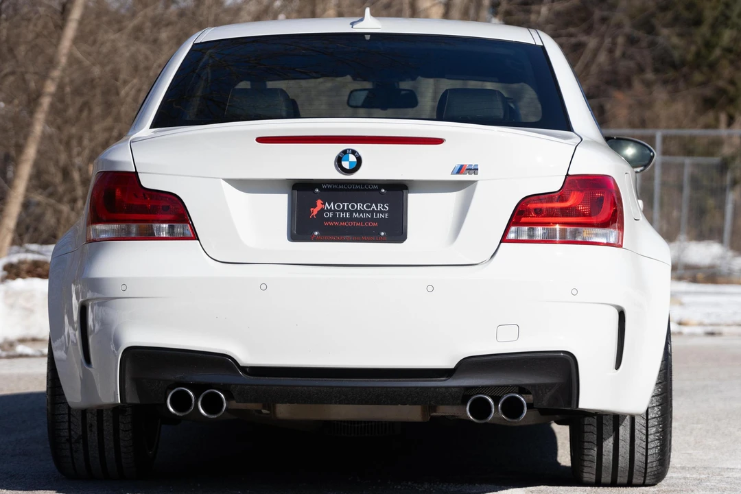 2011 BMW 1M - Image 5 of 31