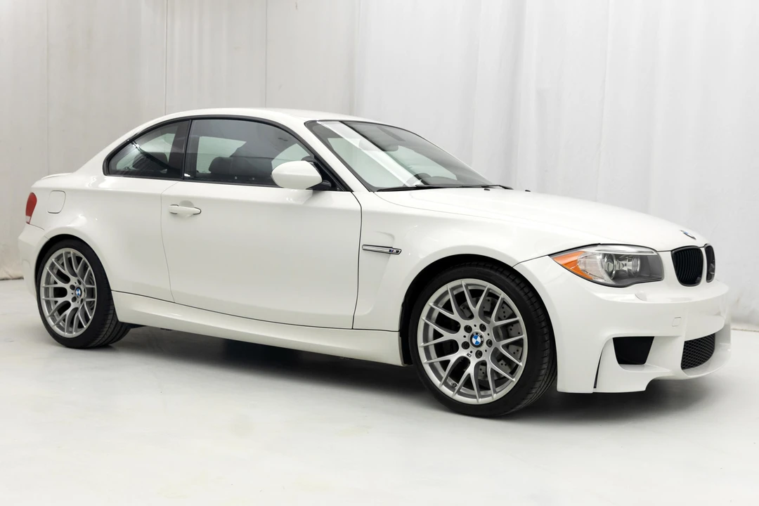2011 BMW 1M - Image 27 of 31
