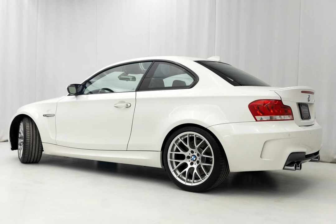 2011 BMW 1M - Image 21 of 31