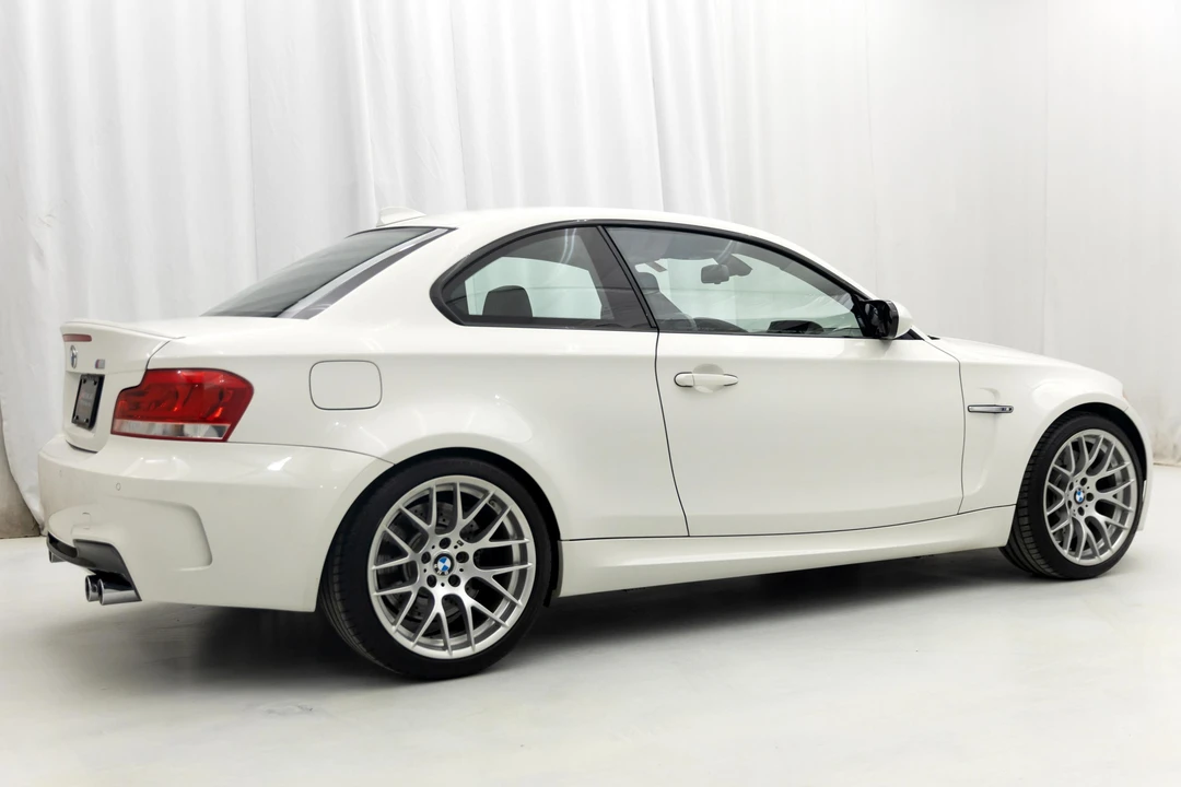 2011 BMW 1M - Image 25 of 31