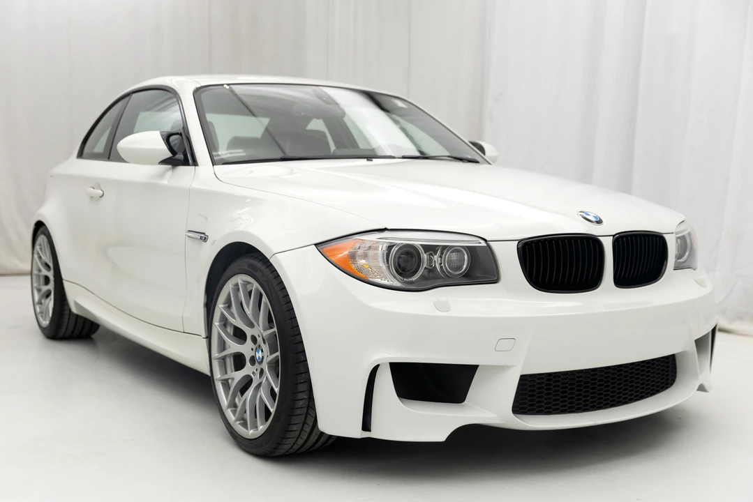 2011 BMW 1M - Image 28 of 31