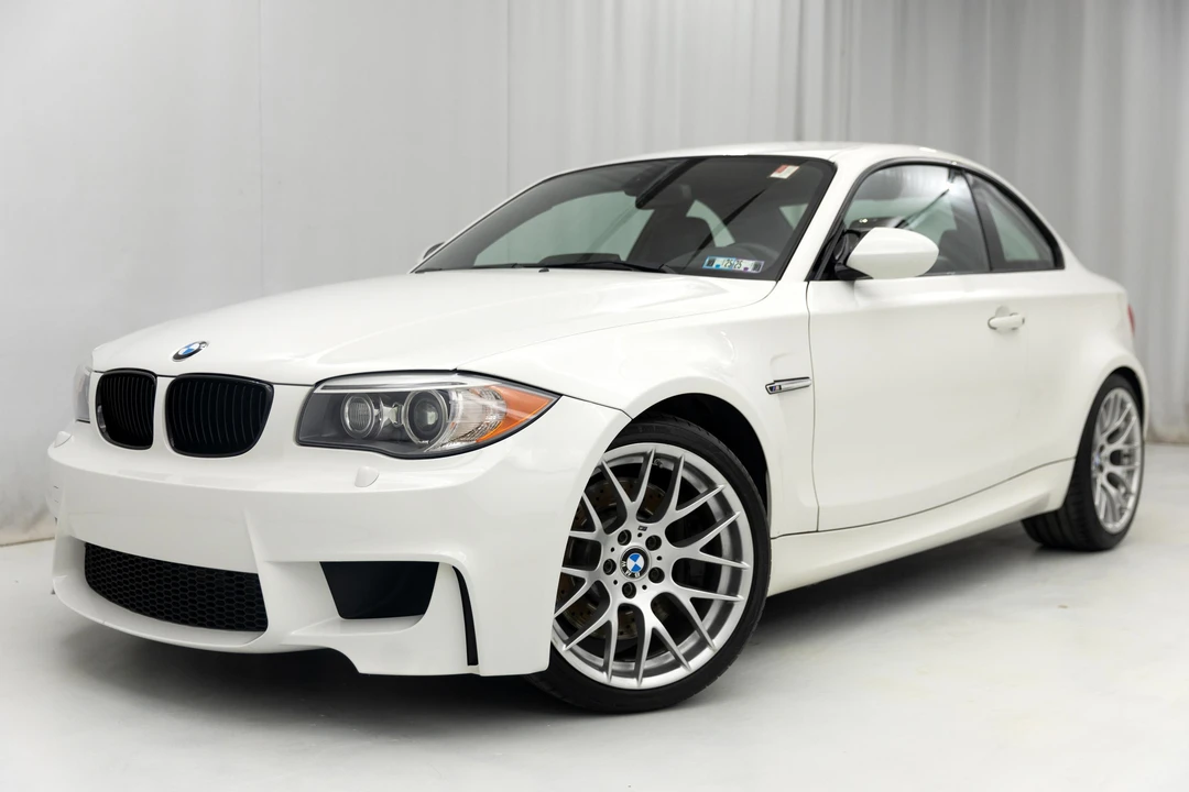 2011 BMW 1M - Image 19 of 31