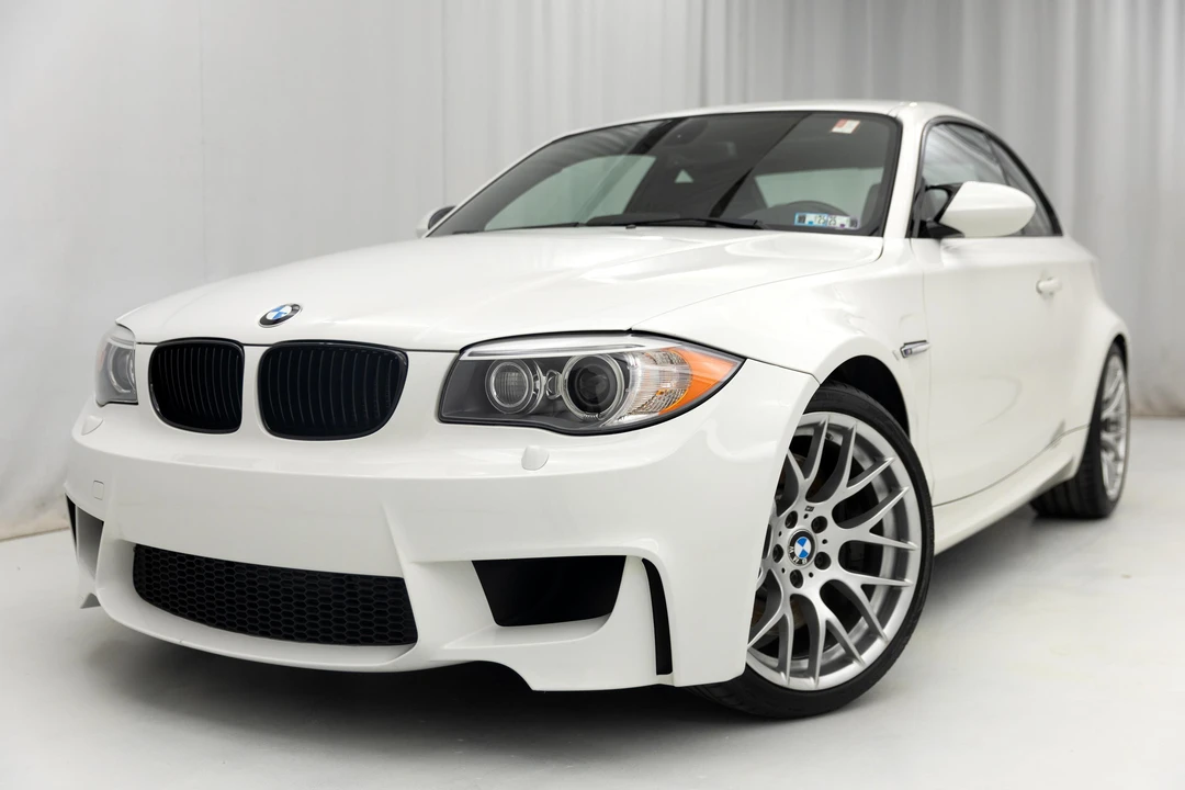 2011 BMW 1M - Image 18 of 31