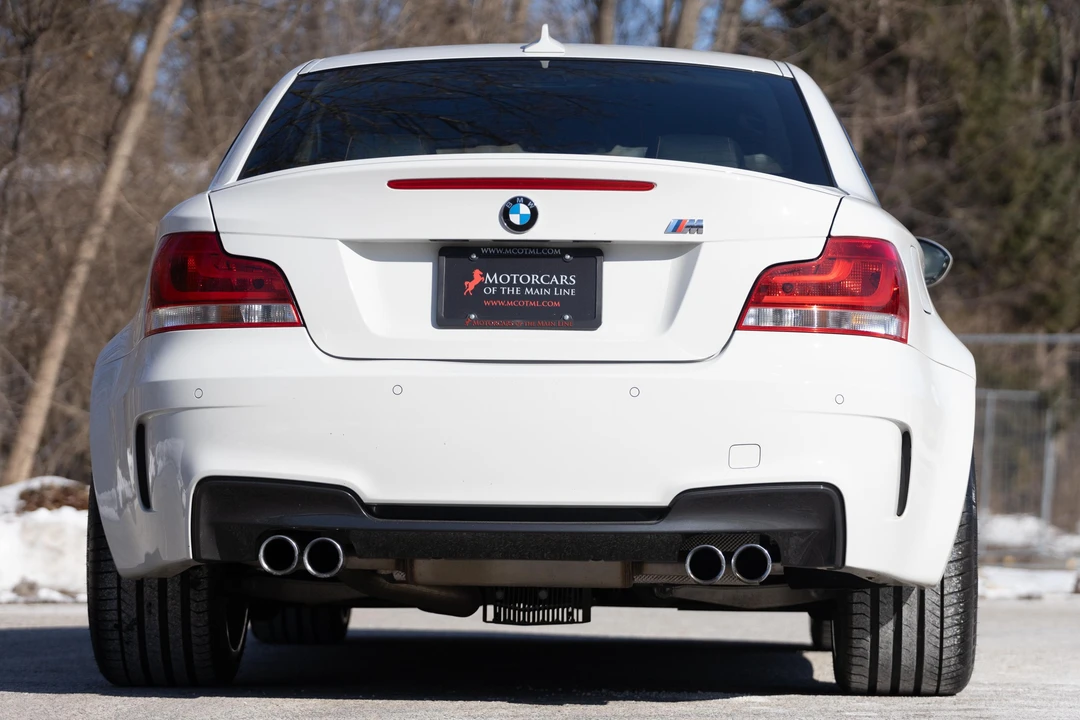 2011 BMW 1M - Image 11 of 31