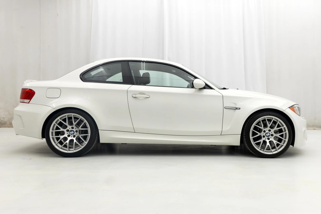 2011 BMW 1M - Image 26 of 31