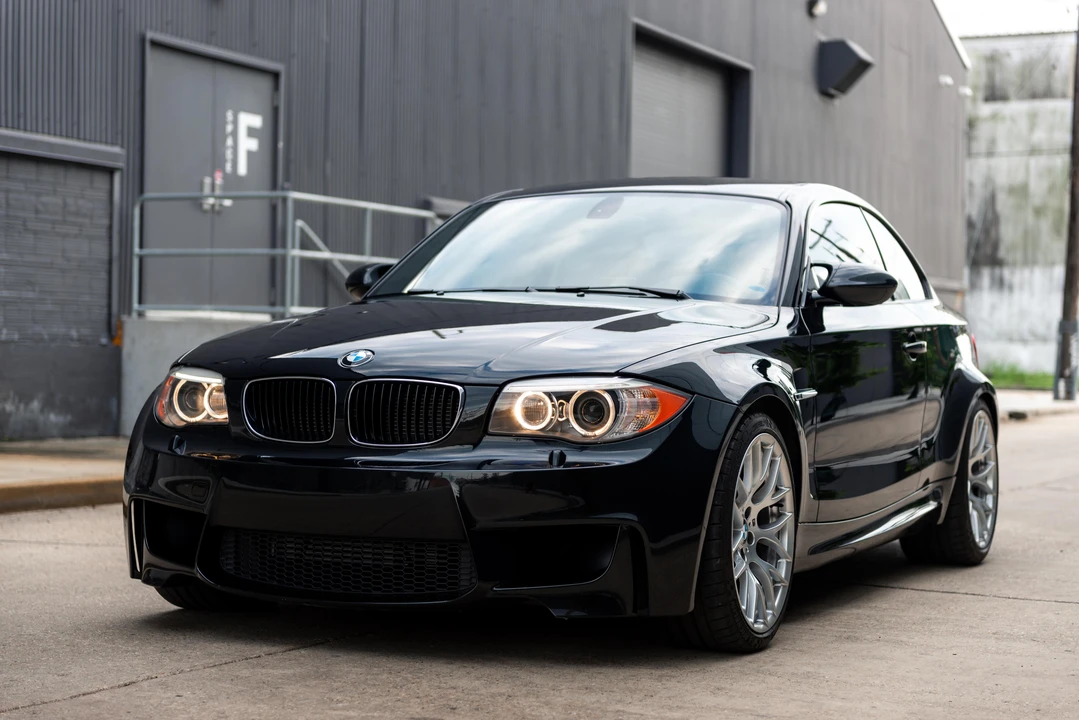 2011 BMW 1M - Image 11 of 31