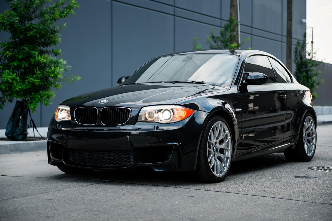 2011 BMW 1M - Image 13 of 31