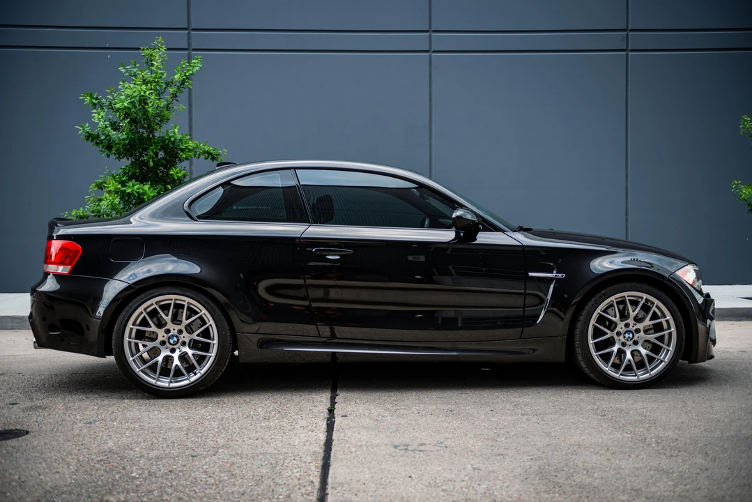 2011 BMW 1M - Image 27 of 31