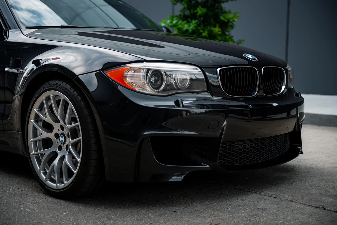 2011 BMW 1M - Image 30 of 31