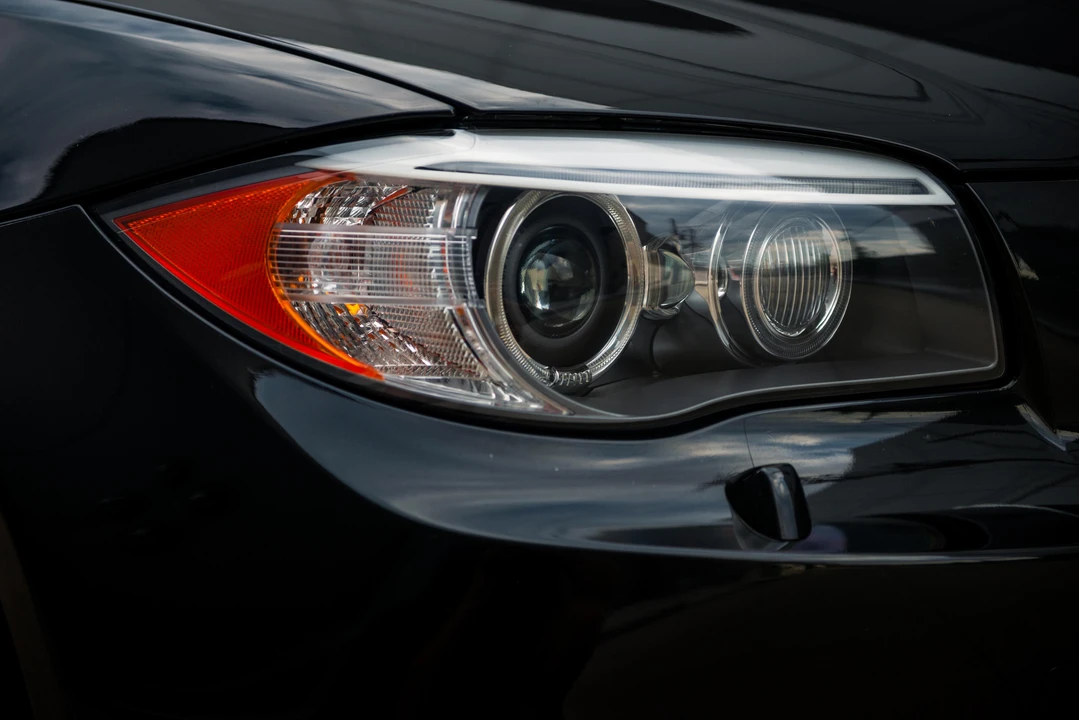 2011 BMW 1M - Image 31 of 31