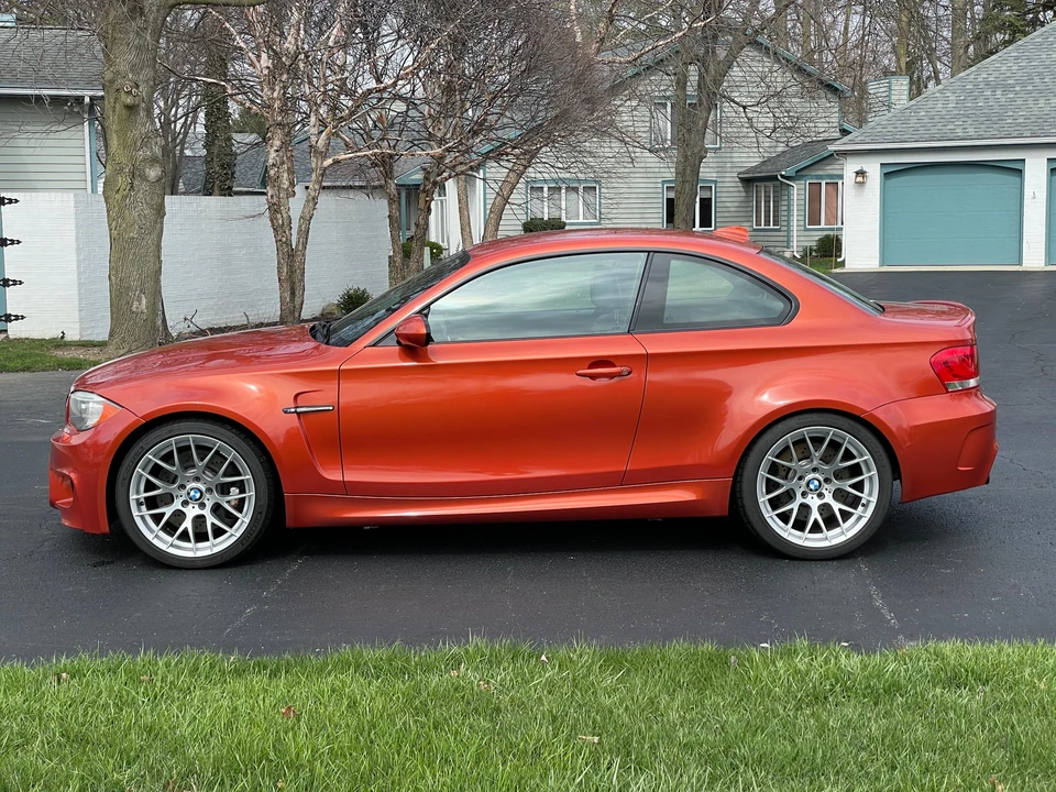 2011 BMW 1M - Image 6 of 30