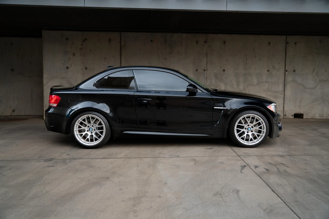 2011 BMW 1M - Image 16 of 18