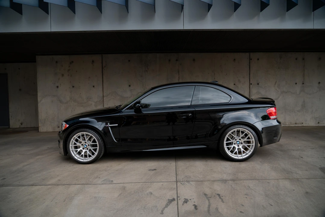 2011 BMW 1M - Image 11 of 18