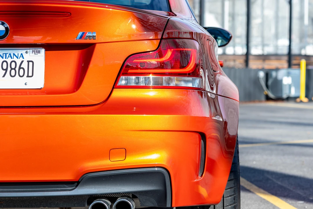 2011 BMW 1M - Image 27 of 31