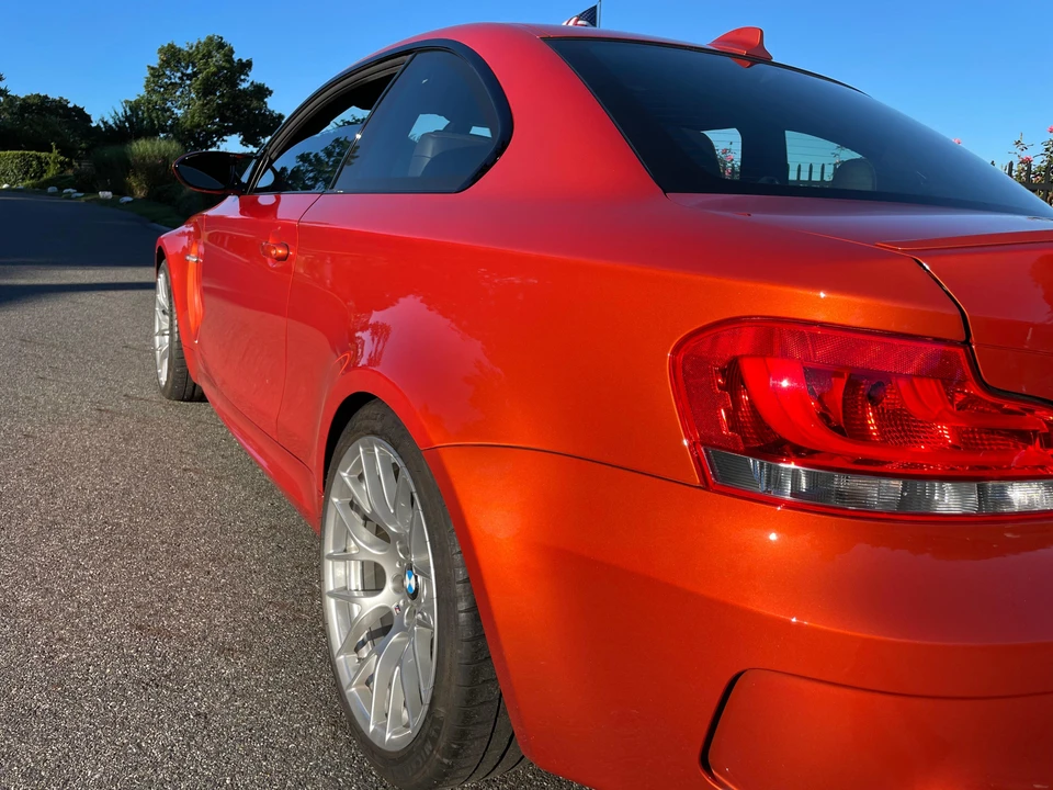 2011 BMW 1M - Image 21 of 31