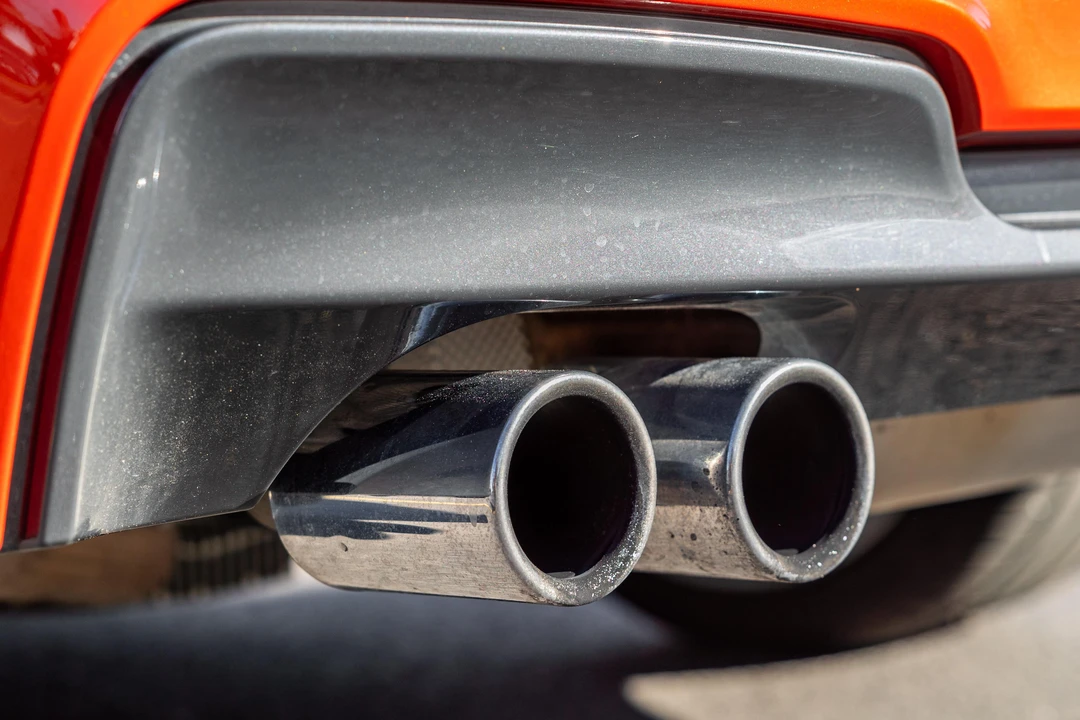 2011 BMW 1M - Image 24 of 31