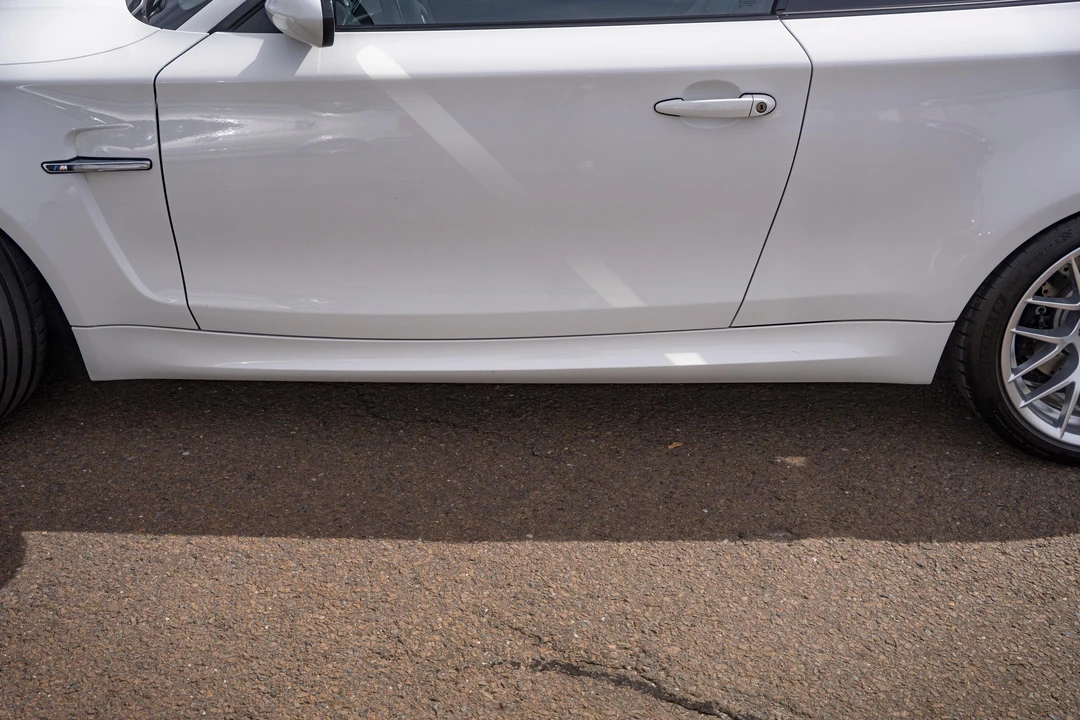 2011 BMW 1M - Image 30 of 31