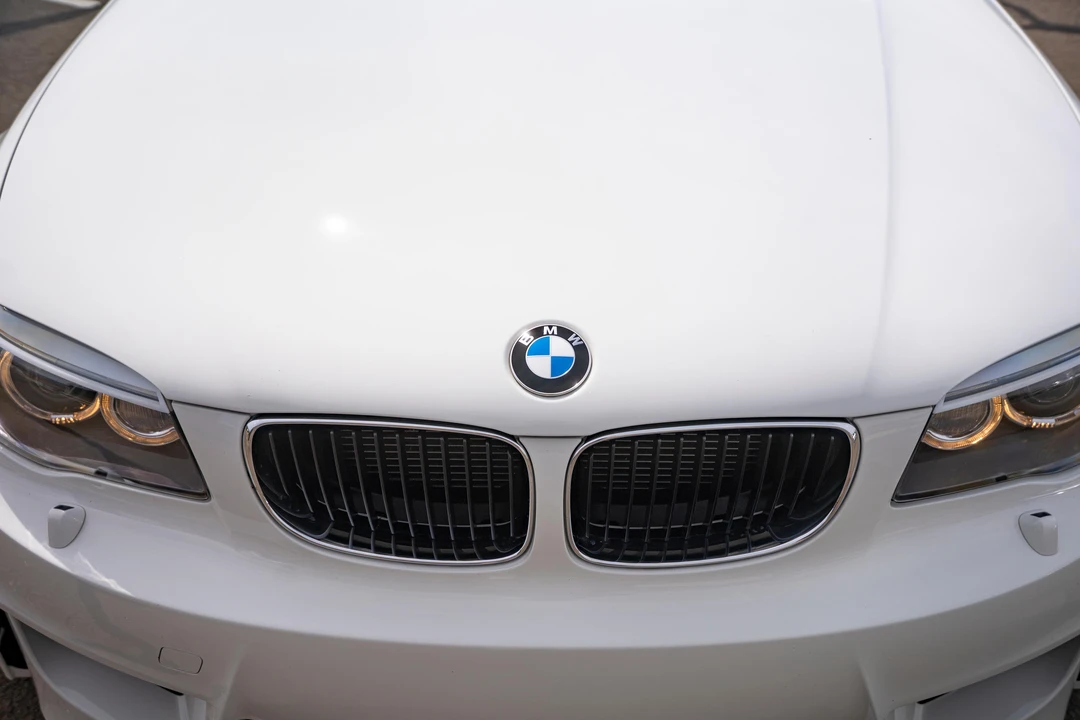 2011 BMW 1M - Image 18 of 31