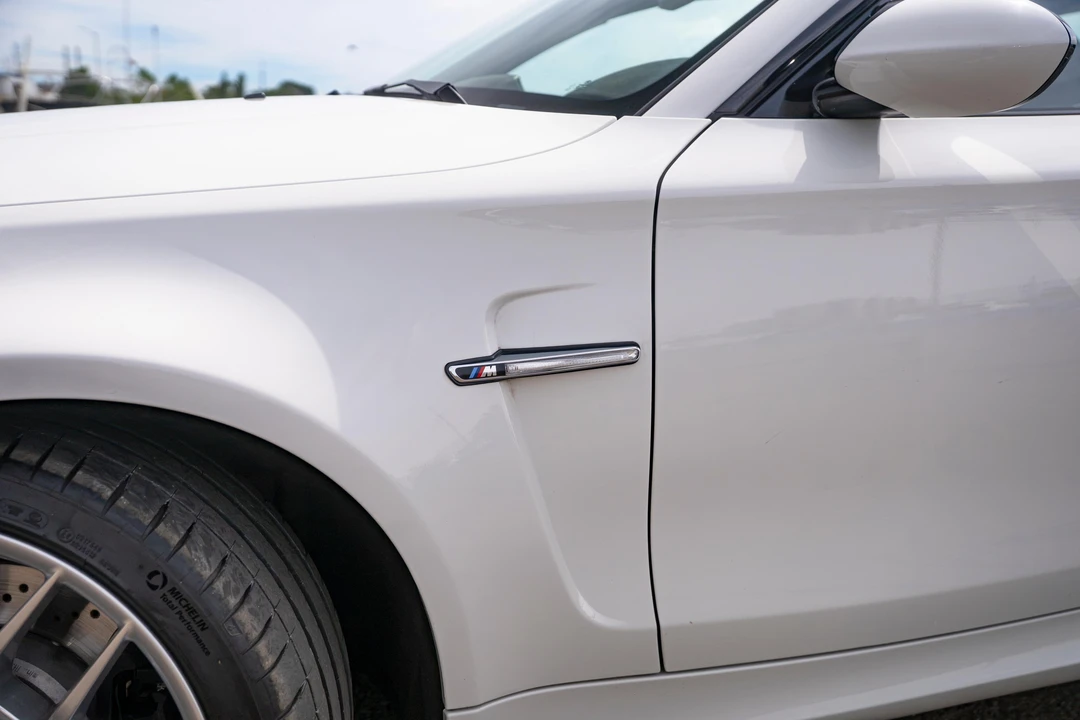 2011 BMW 1M - Image 25 of 31