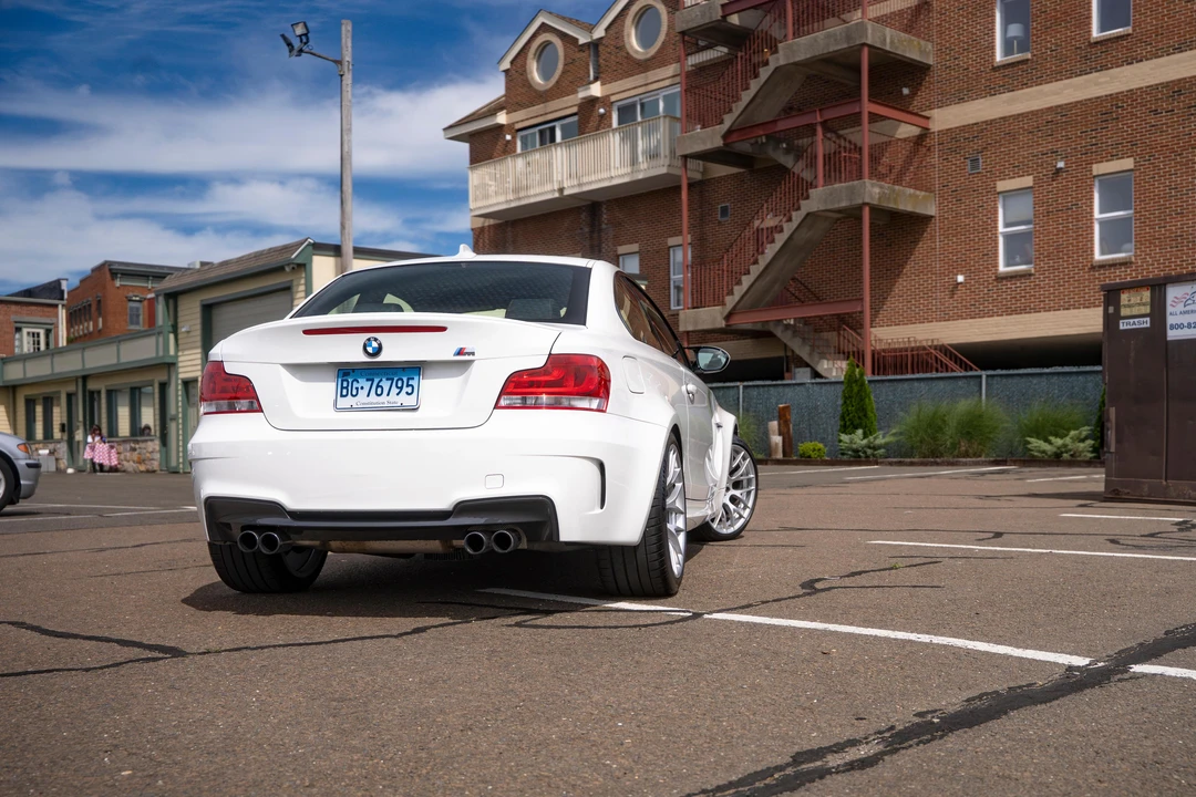 2011 BMW 1M - Image 12 of 31