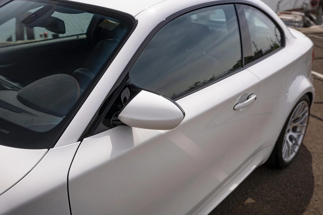 2011 BMW 1M - Image 27 of 31
