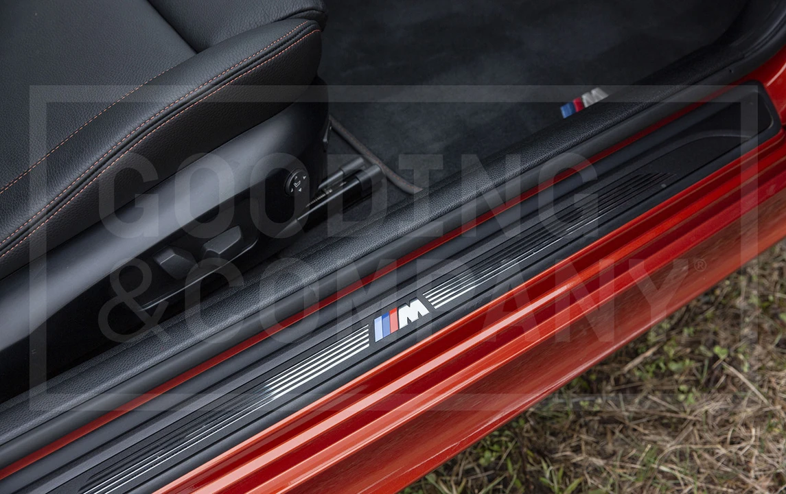 2011 BMW 1M - Image 11 of 14