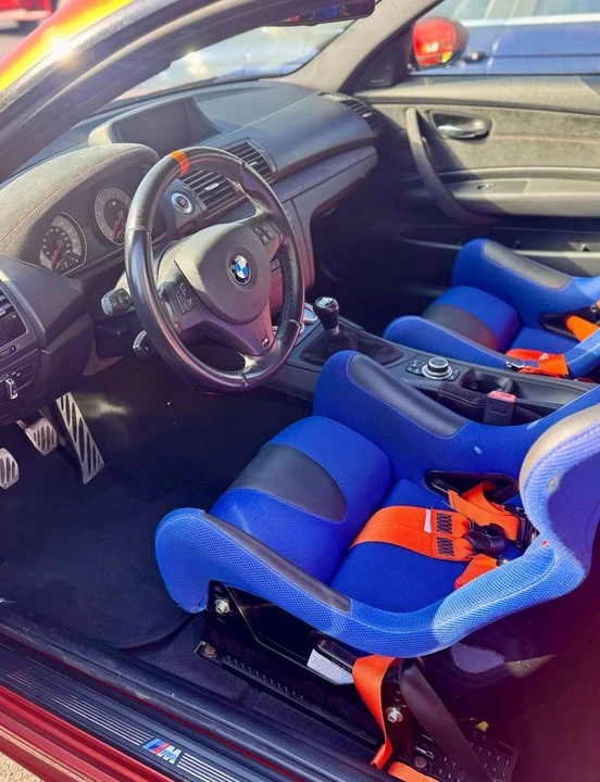 2011 BMW 1M - Image 10 of 11