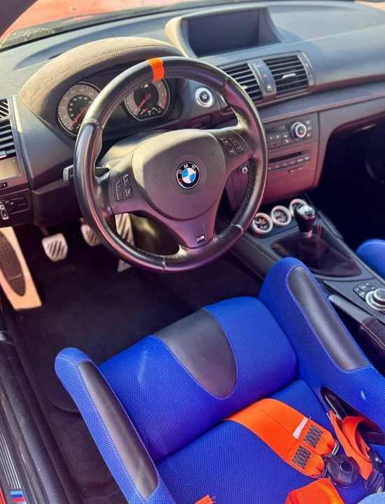 2011 BMW 1M - Image 14 of 24