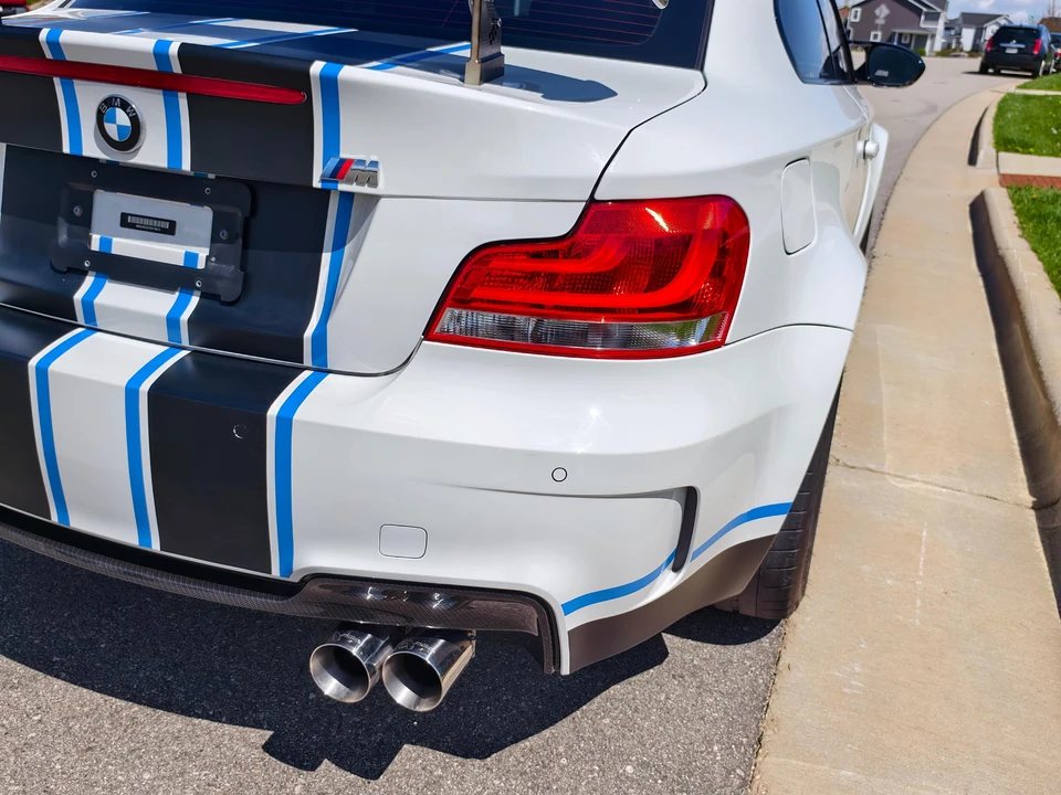 2011 BMW 1M - Image 25 of 31