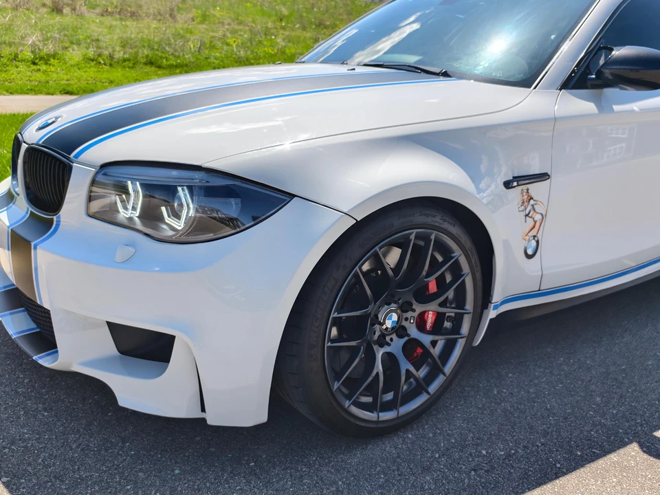 2011 BMW 1M - Image 17 of 31
