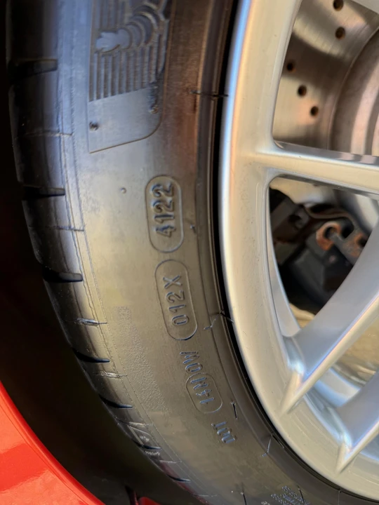 2011 BMW 1M - Image 11 of 12