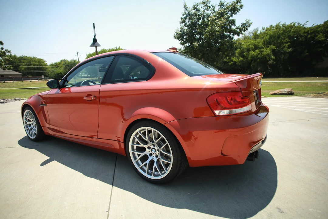 2011 BMW 1M - Image 25 of 31