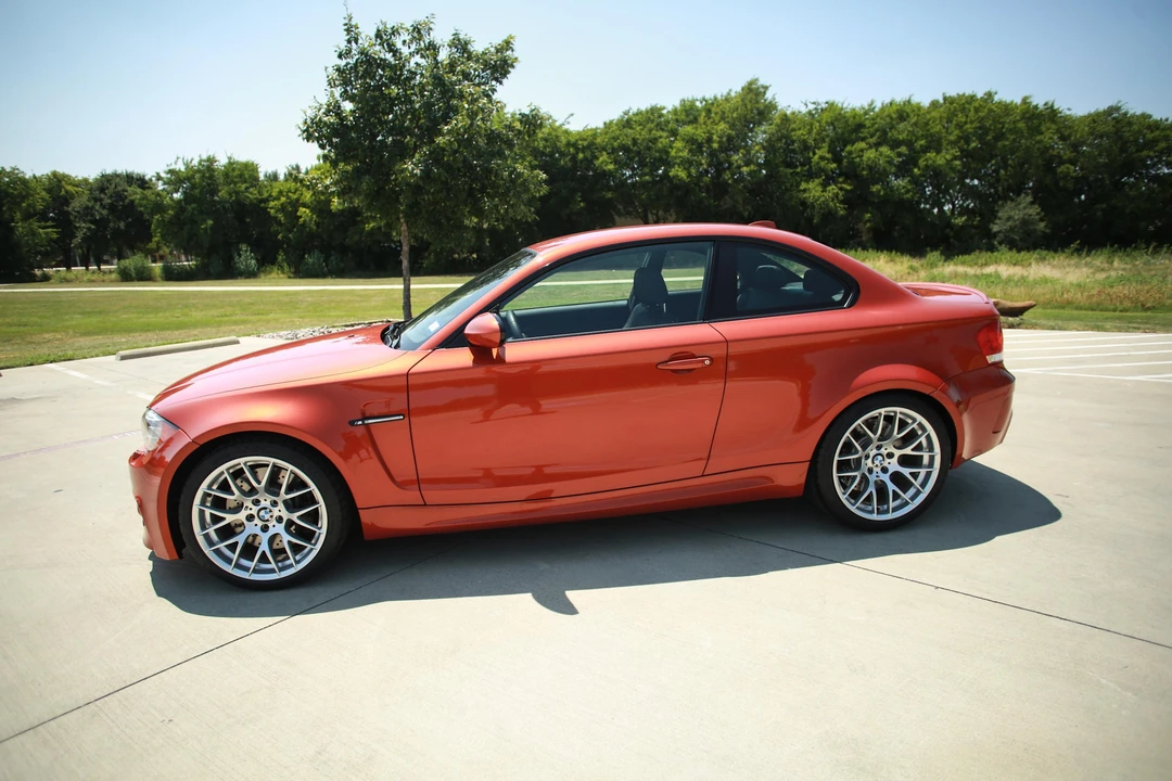 2011 BMW 1M - Image 19 of 31