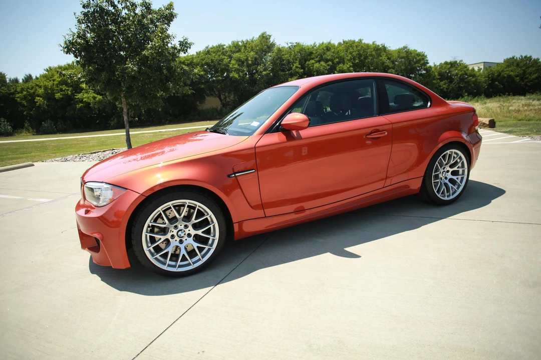 2011 BMW 1M - Image 17 of 31