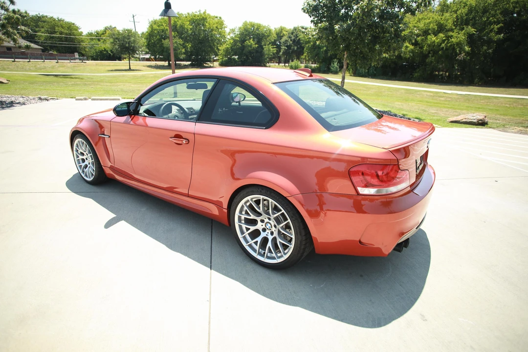 2011 BMW 1M - Image 26 of 31