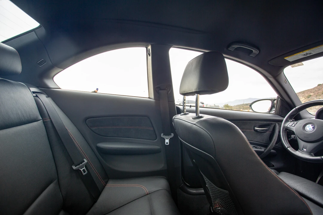 2011 BMW 1M - Image 29 of 31